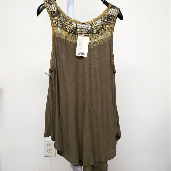 BRAND NEW URBAN OUTFITTERS TOP - Picture 1 of 4